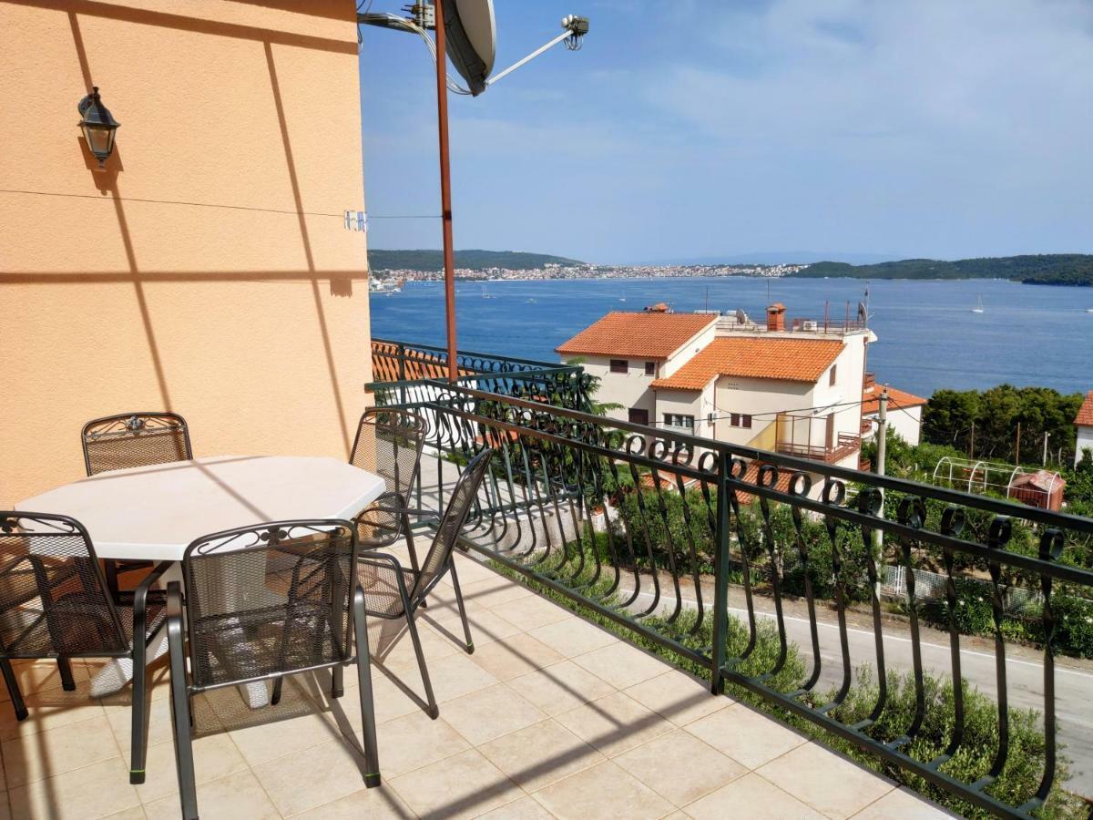 Appartement Eva 1 *