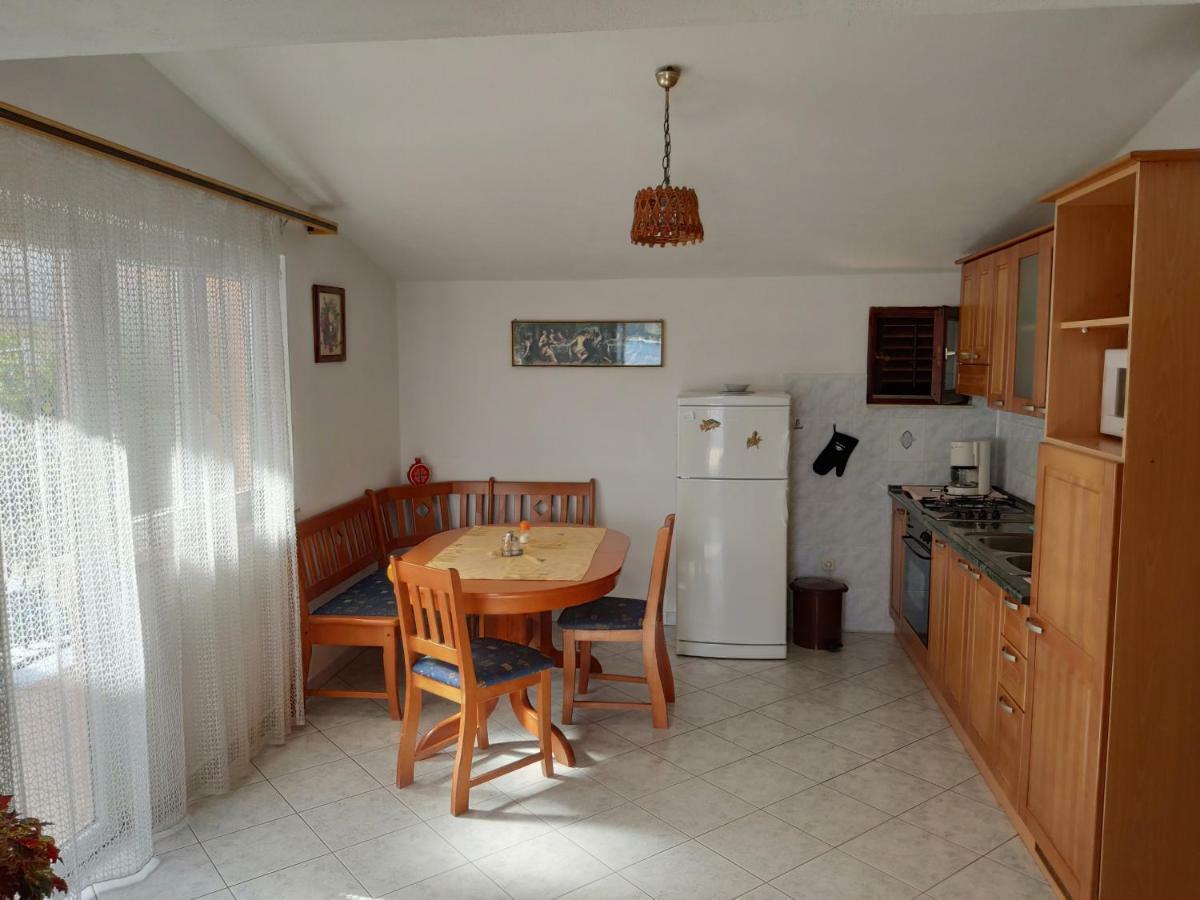 Appartement Eva 1 *