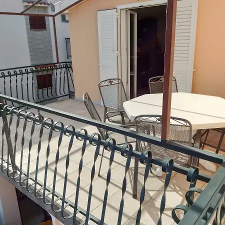 Eva Apartment 1 Trogir Exterior photo